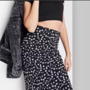 wild fable Black and White Floral Midi Skirt